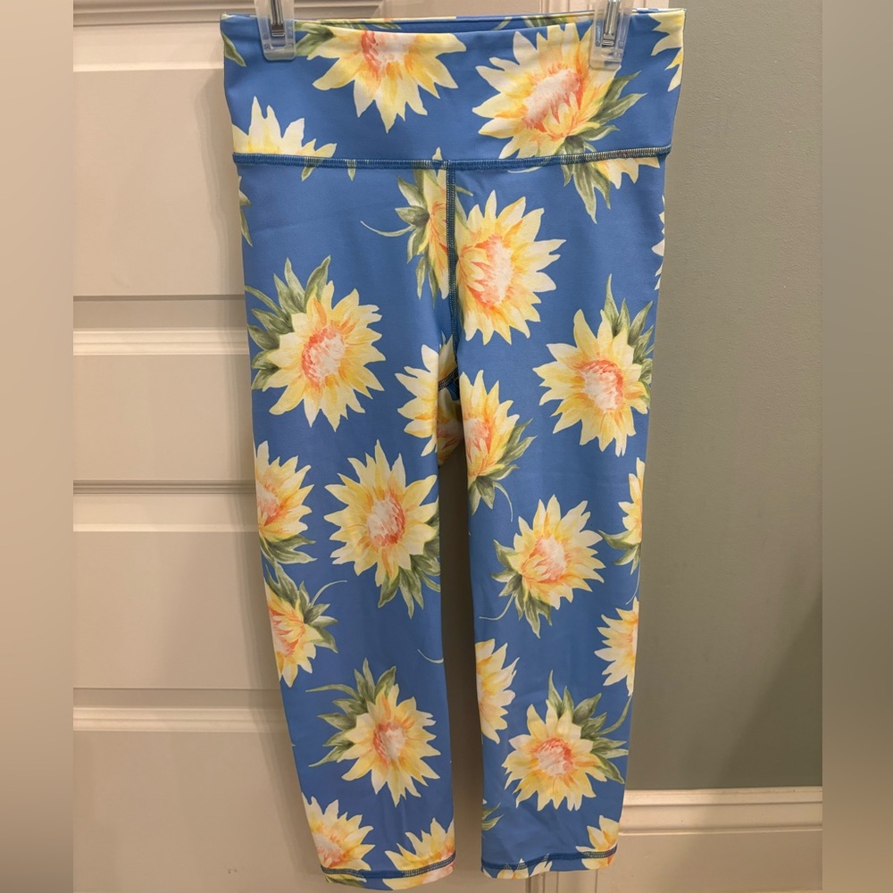 Show Me Your MuMu Sunflower Athletic capris